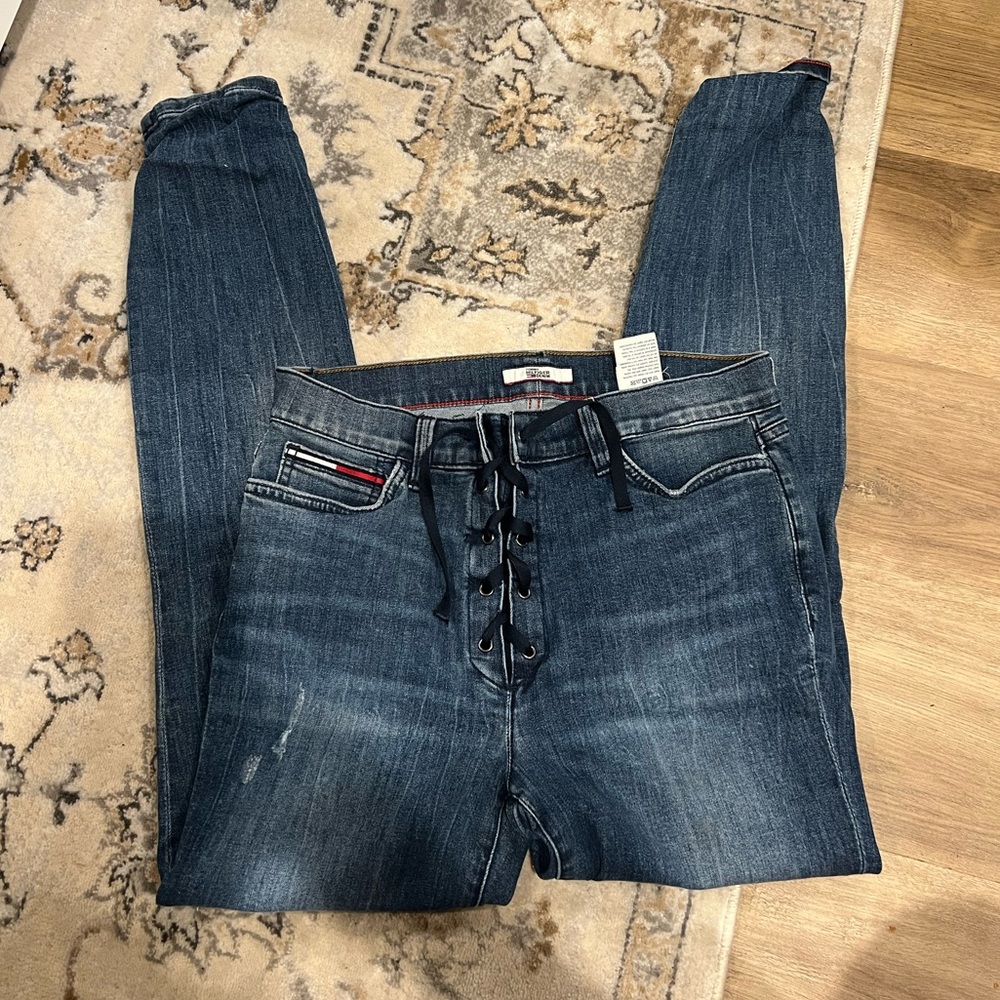 tommy hilfiger skinny jeans NWOT